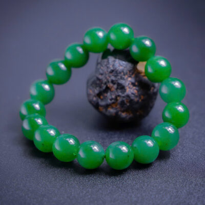 Ngọc Bích Nga Tự Nhiên (Russian Jade)