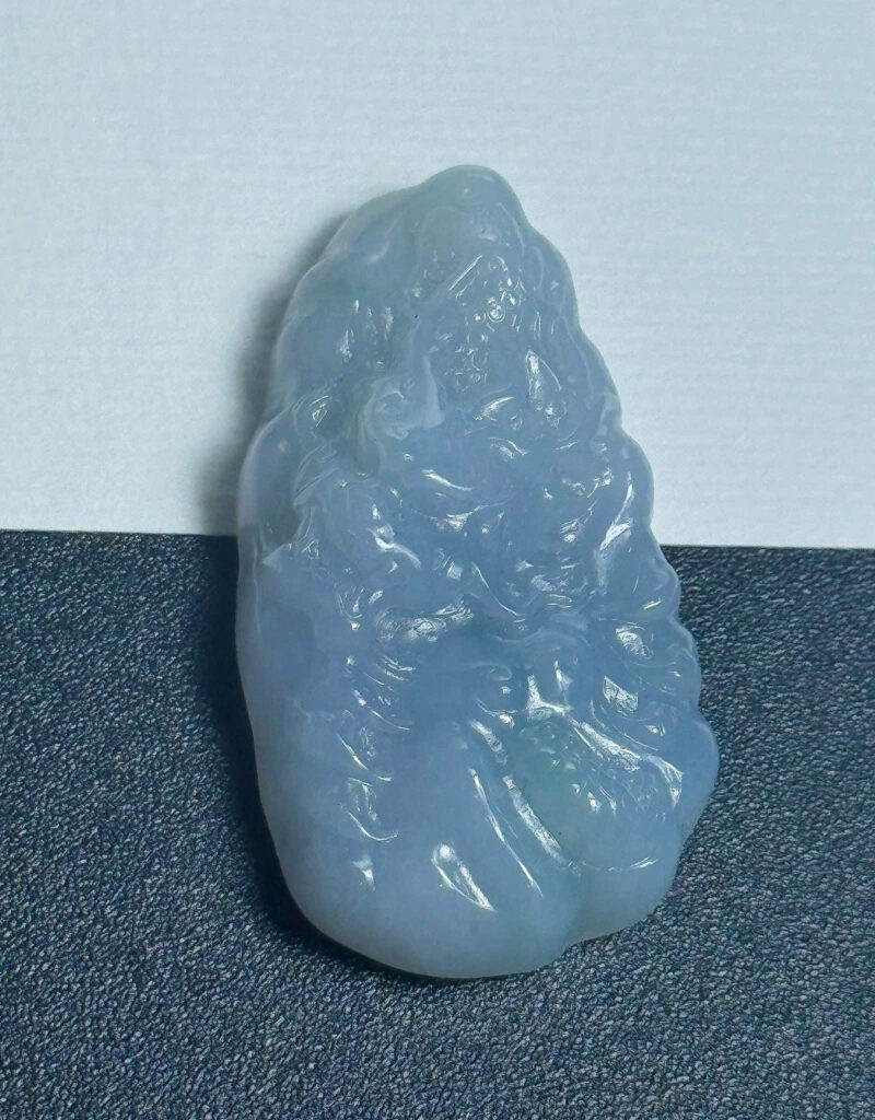 Vòng Ngọc Phỉ Thúy Jadeite A Rồng Cuộn Mây (Type A)