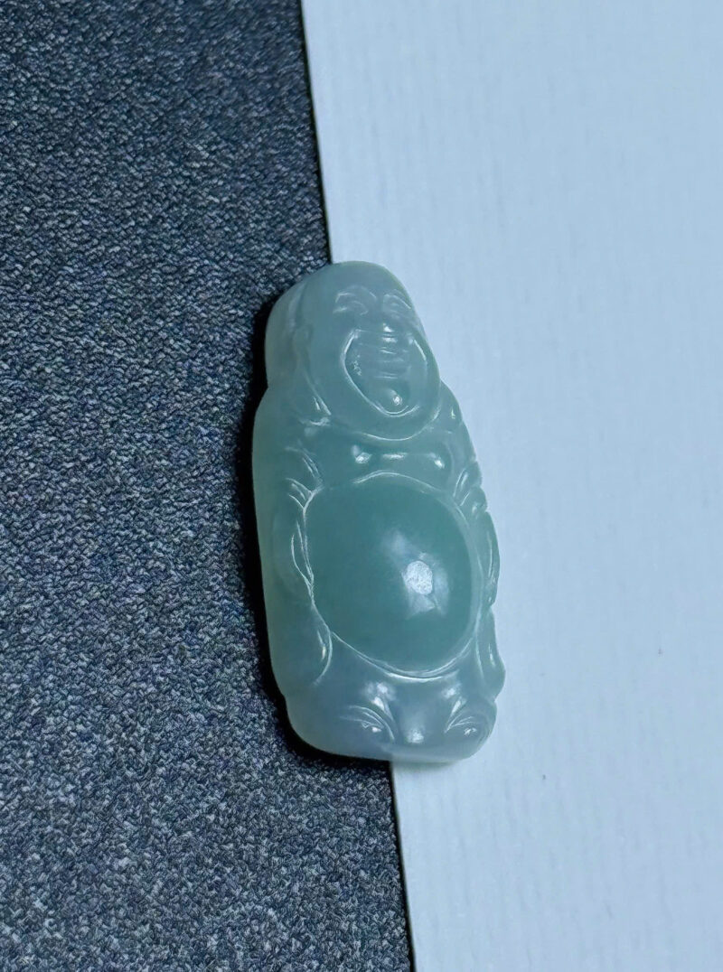 Ngọc Phỉ Thúy Type A Di Lặc Hoan Hỷ (Size 2,8x1,3x0,6cm)