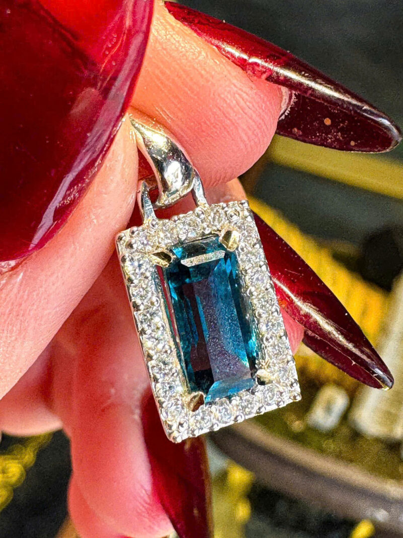 Mặt Dây Topaz London Natural Bọc Vàng Trắng AU610 / Sang Trọng & Đẳng Cấp