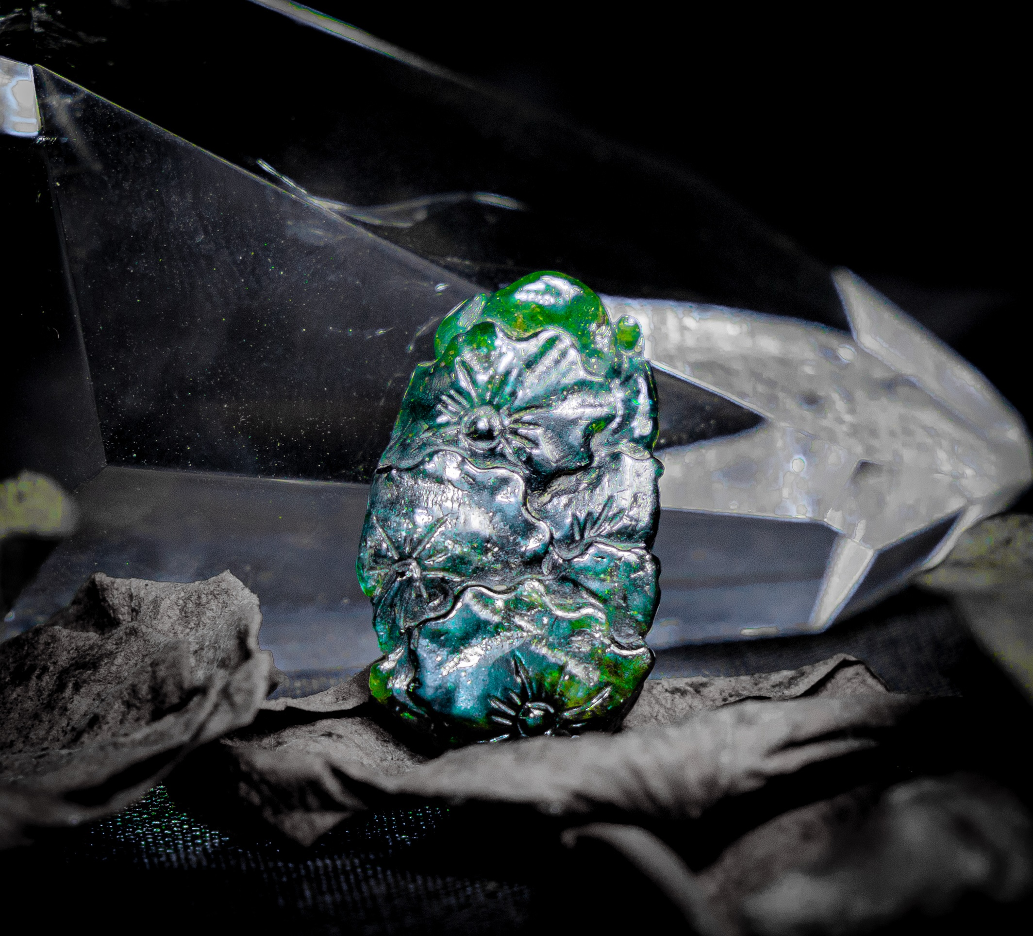 Sapphire Phan Thiết Chất Kính | Kiệt Tác Hiếm Gặp Dành Cho Dân Chơi Đá Quý Sapphire Phan Thiết Chất Kính | Kiệt Tác Hiếm Gặp Dành Cho Dân Chơi Đá Quý