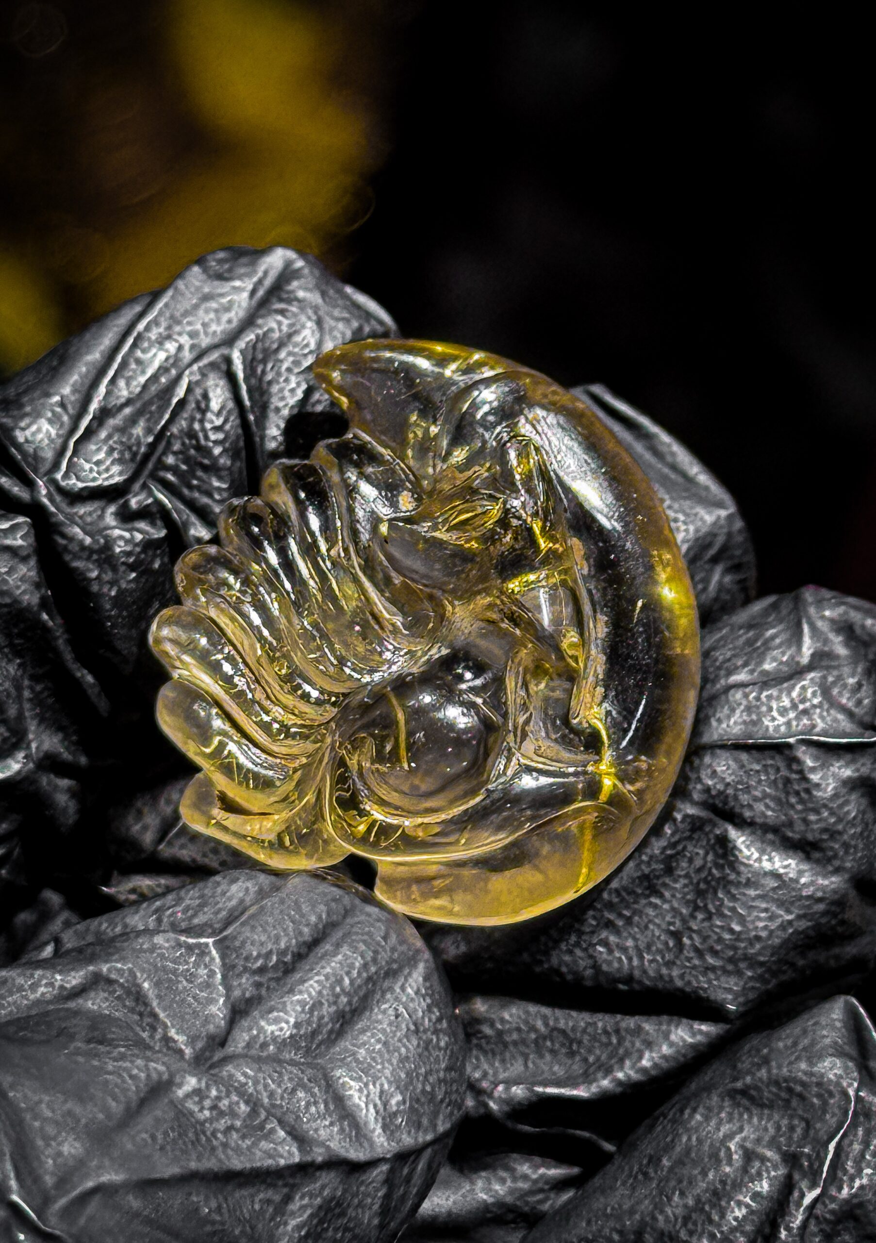 Hồ Ly Thạch Anh Tóc Vàng Tự Nhiên Chạm Khắc Thủ Công Hoa Nghiêm Hồ Ly Thạch Anh Tóc Vàng Tự Nhiên Chạm Khắc Thủ Công Hoa Nghiêm