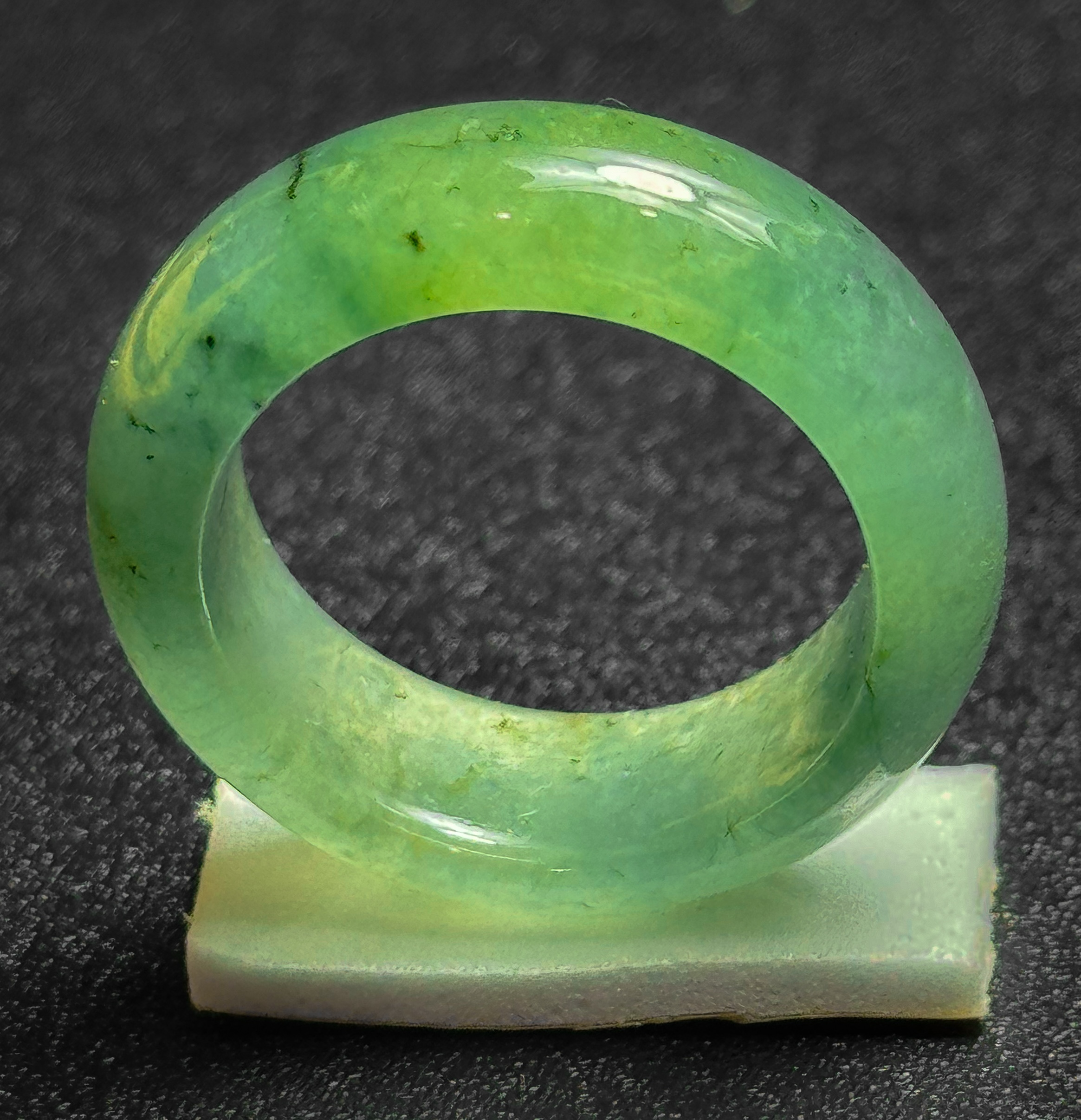 Nhẫn Hoàng phỉ Nhẫn Hoàng phỉ